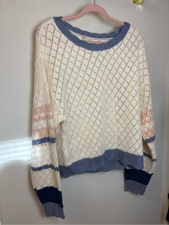 Hem & Thread Sweaters - NWT Hem & Thread Ivory Blue Blush Sweater